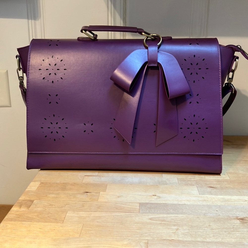 Elegant Purple Women's Computer Bag